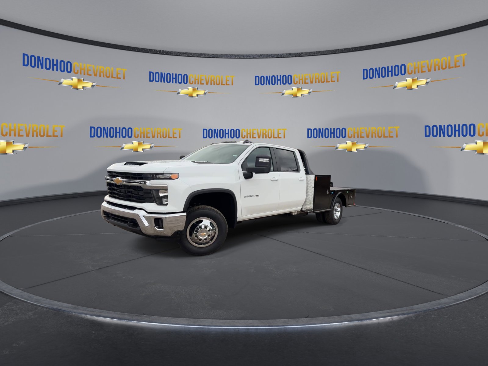 New 2026 Chevrolet Silverado 3500 LT w/ Convenience Package image 4