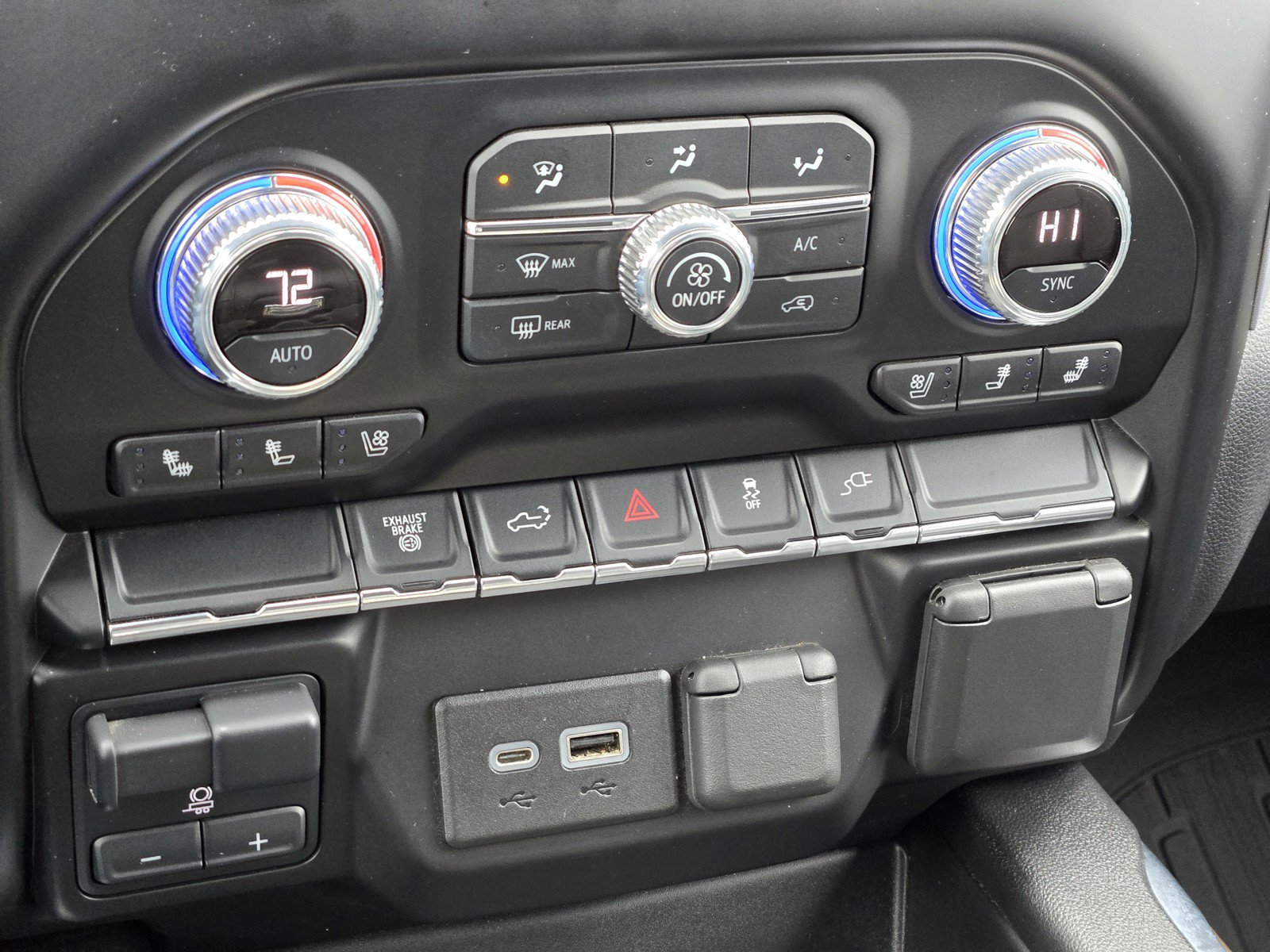 Certified 2022 GMC Sierra 2500 SLT w/ SLT Convenience Package image 20