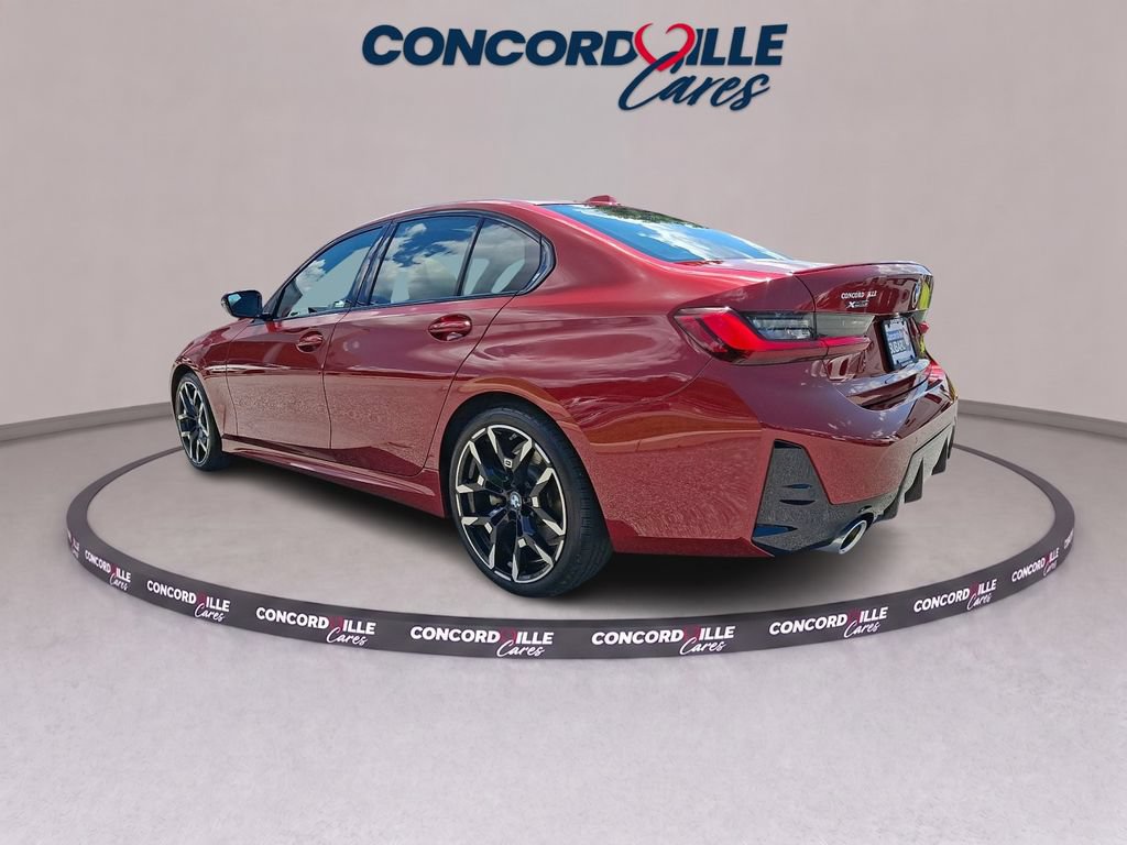 Used 2026 BMW 330i xDrive Sedan w/ M Sport Package AWD/4WD image 4