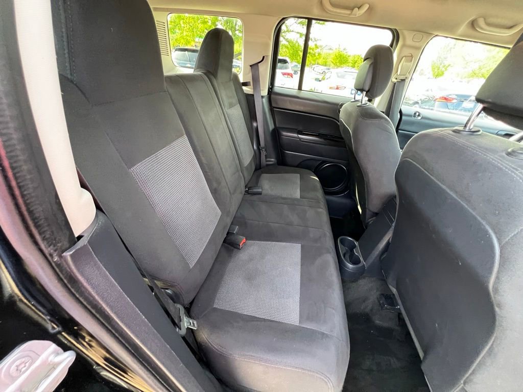 Used 2016 Jeep Patriot Sport w/ Power Value Group FWD image 21