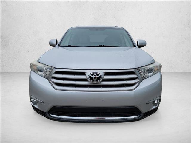 Used 2012 Toyota Highlander 4WD w/ Tech Pkg image 2