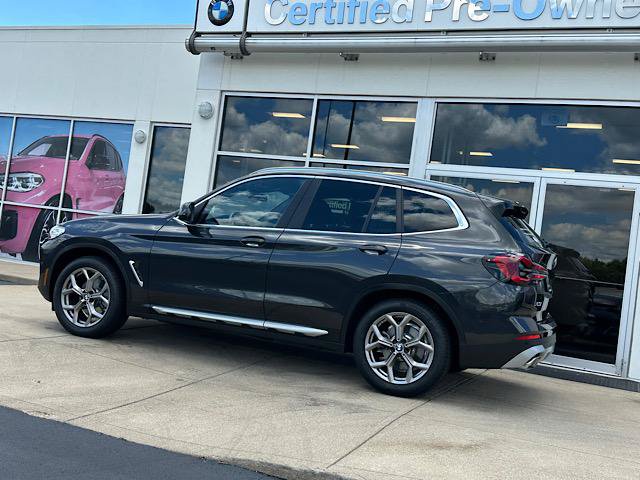 Used 2023 BMW X3 xDrive30i w/ Premium Package w/ZPA AWD/4WD image 6