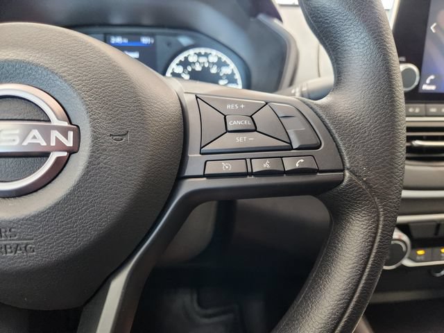 Used 2025 Nissan Altima 2.5 S FWD image 30
