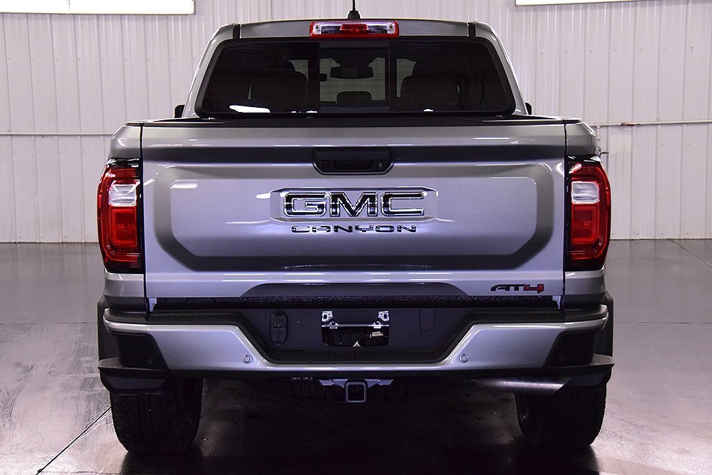 Used 2026 GMC Canyon AT4 w/ Technology Plus Package image 6