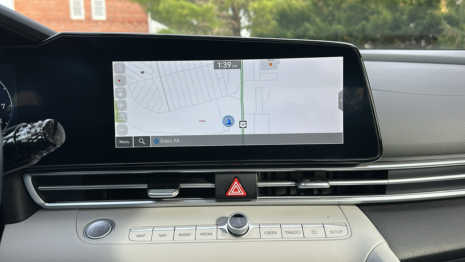 Used 2024 Hyundai Elantra Limited image 18