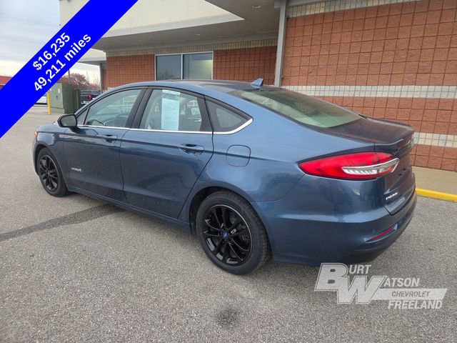 Used 2019 Ford Fusion SE image 10