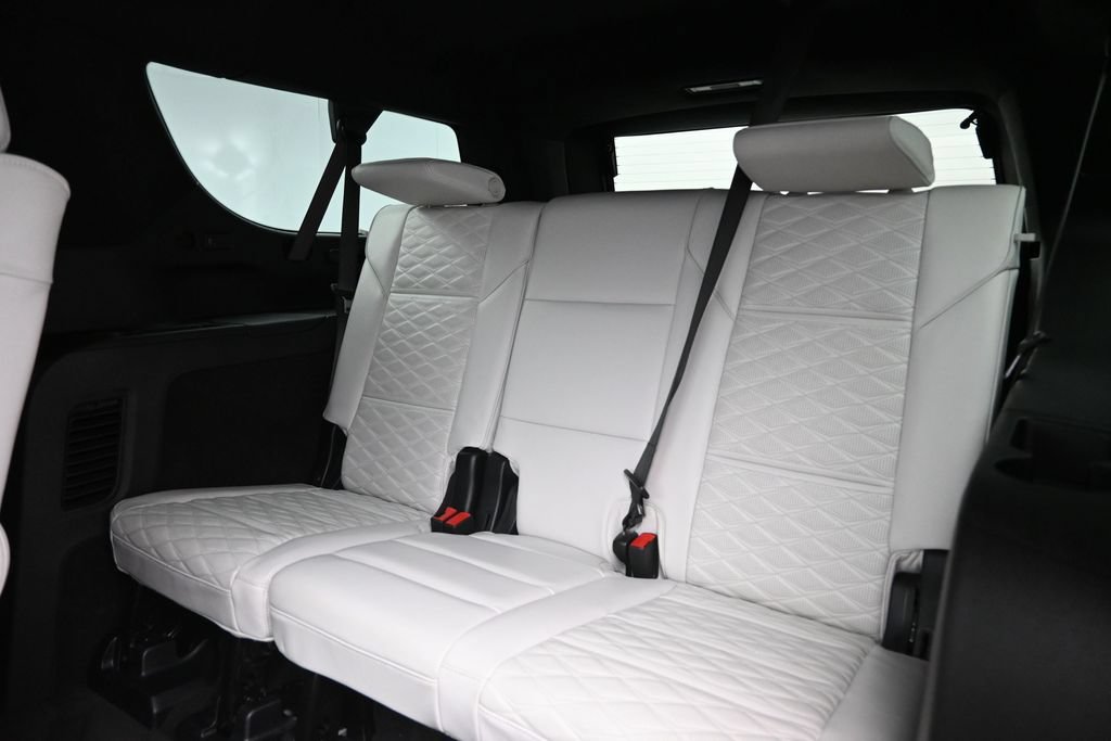 Used 2025 Cadillac Escalade ESV Sport Platinum w/ LPO, Floor Liner Package AWD/4WD image 33