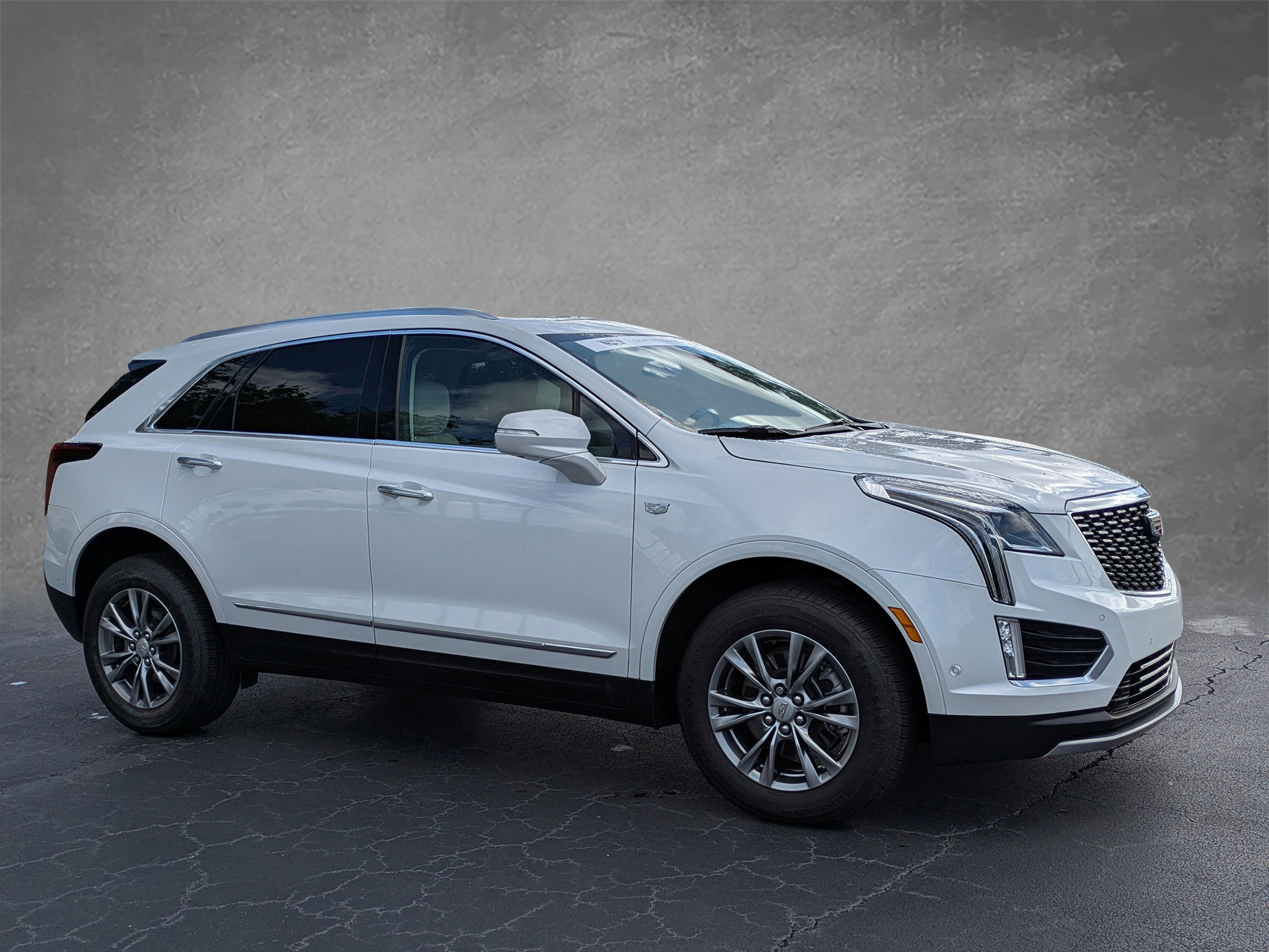 Certified 2023 Cadillac XT5 Premium Luxury w/ Technology Package AWD/4WD image 7
