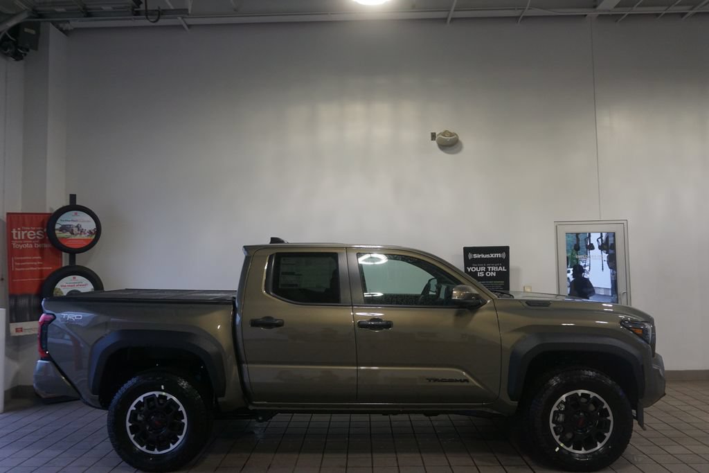 New 2026 Toyota Tacoma TRD Off-Road AWD/4WD image 17