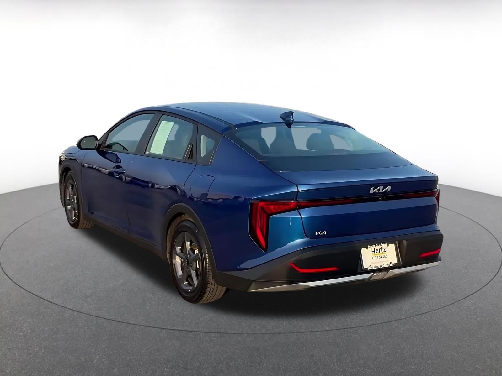 Used 2025 Kia K4 LXS image 11