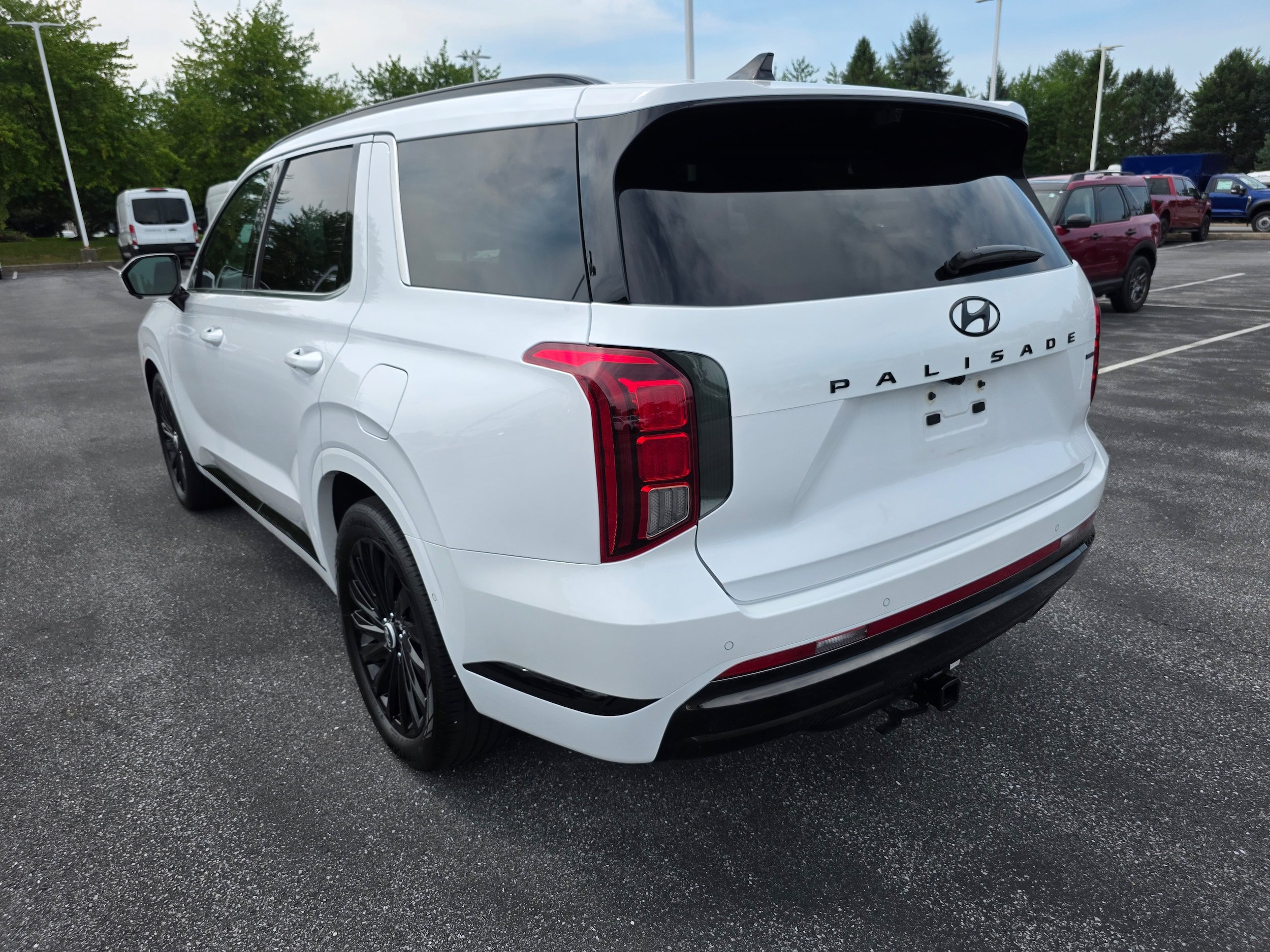 Used 2025 Hyundai Palisade Calligraphy AWD/4WD image 3
