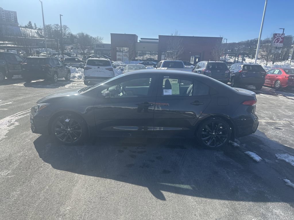 New 2026 Toyota Corolla SE image 2