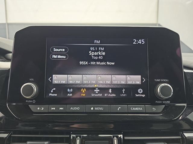 Used 2025 Nissan Pathfinder SV image 31