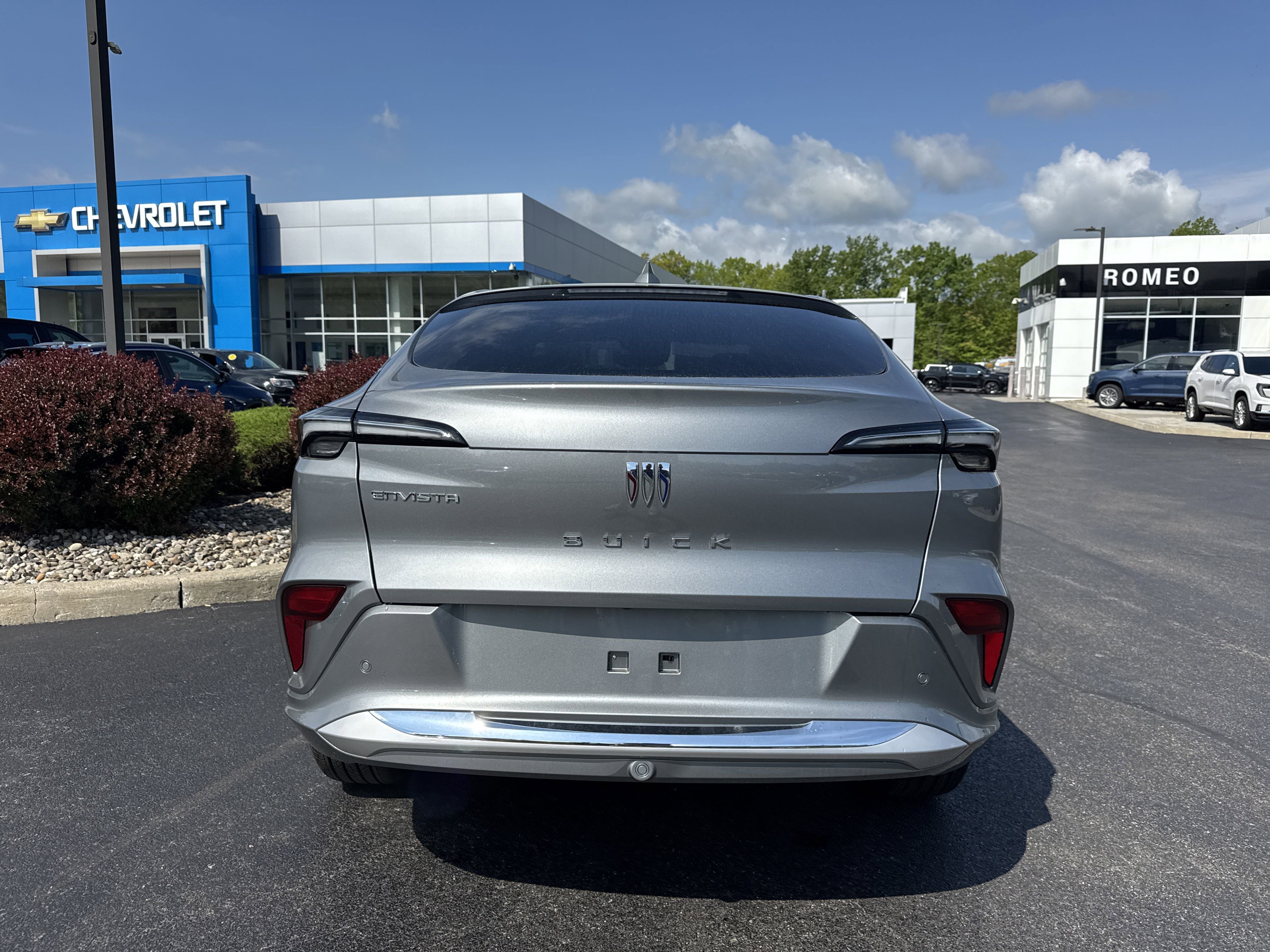 New 2025 Buick Envista Avenir image 7