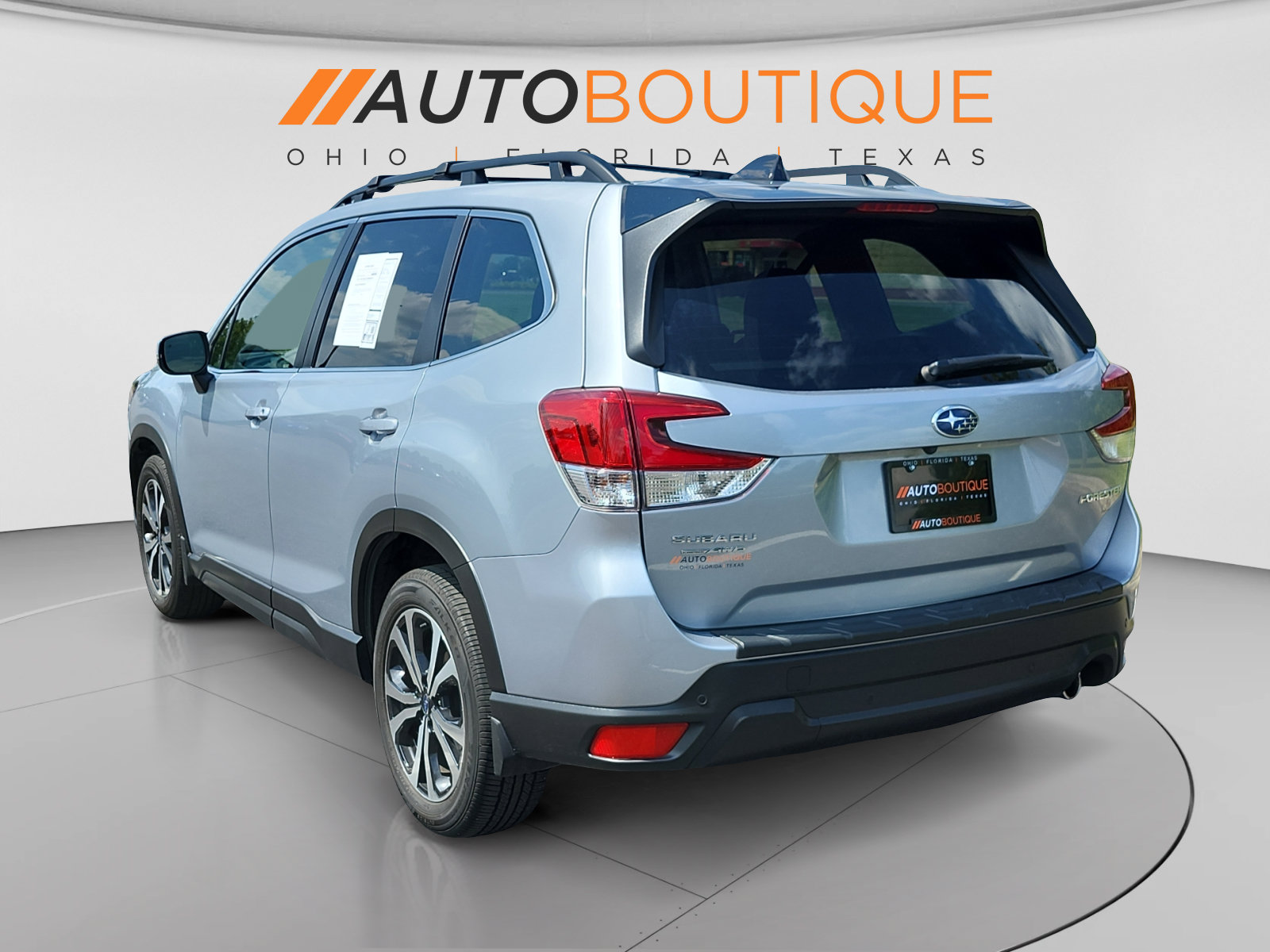 Used 2024 Subaru Forester Limited w/ Pop Package 2 AWD/4WD image 3