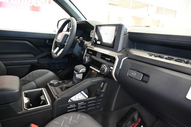 New 2026 Toyota Tacoma SR5 AWD/4WD image 15