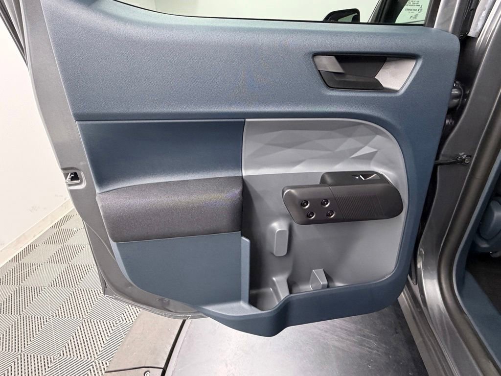 Used 2025 Ford Maverick XL FWD image 33