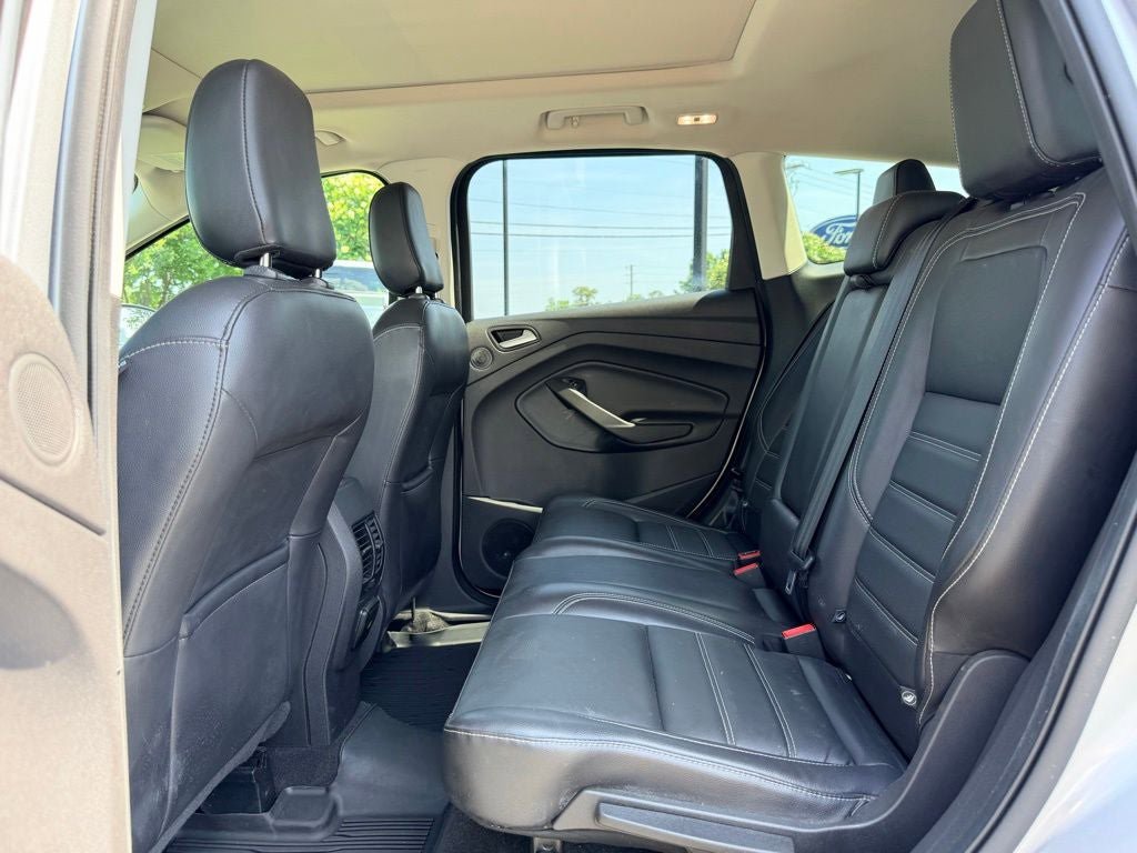 Used 2019 Ford Escape Titanium AWD/4WD image 12