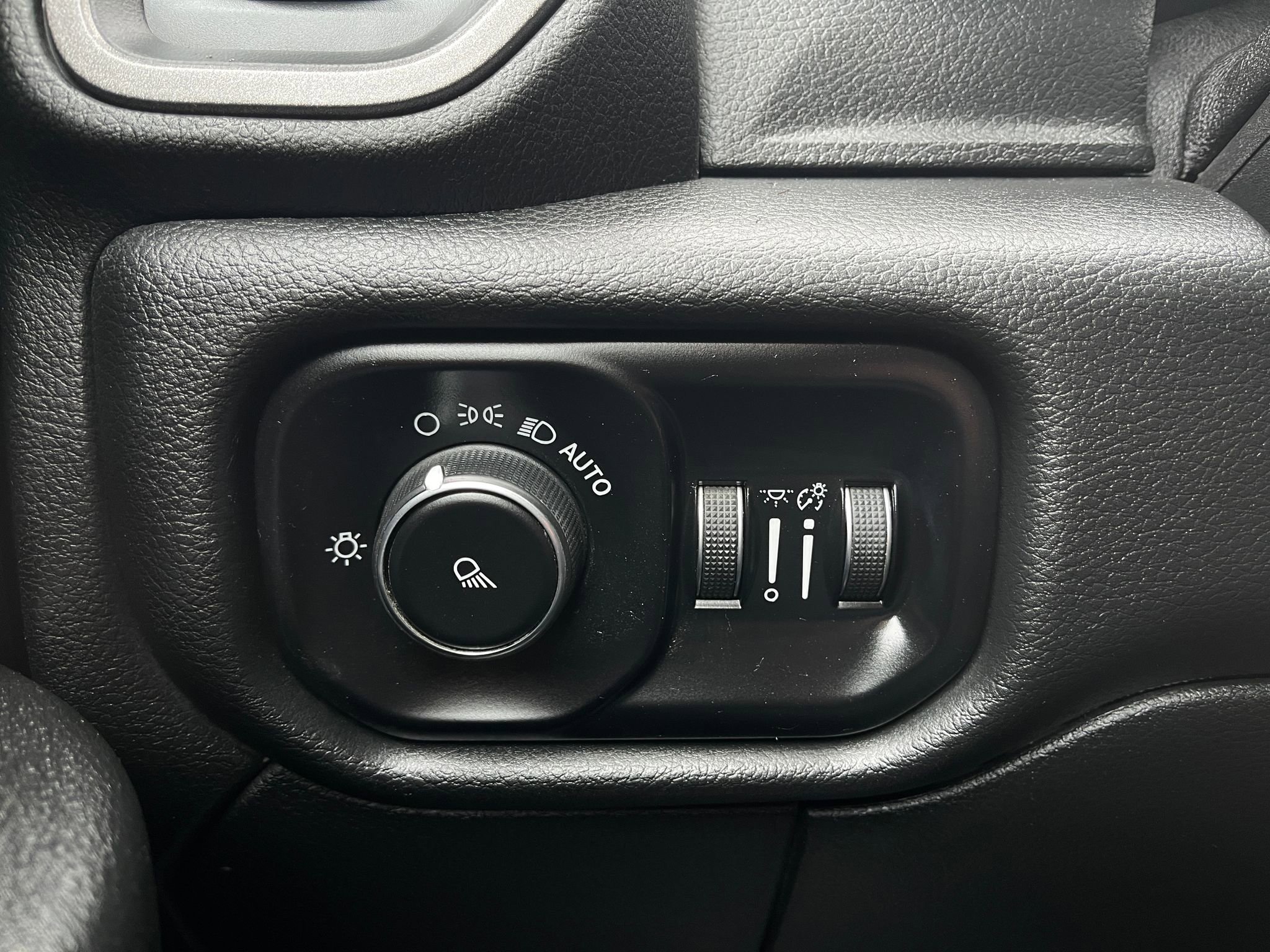 Used 2020 RAM 2500 Tradesman image 18