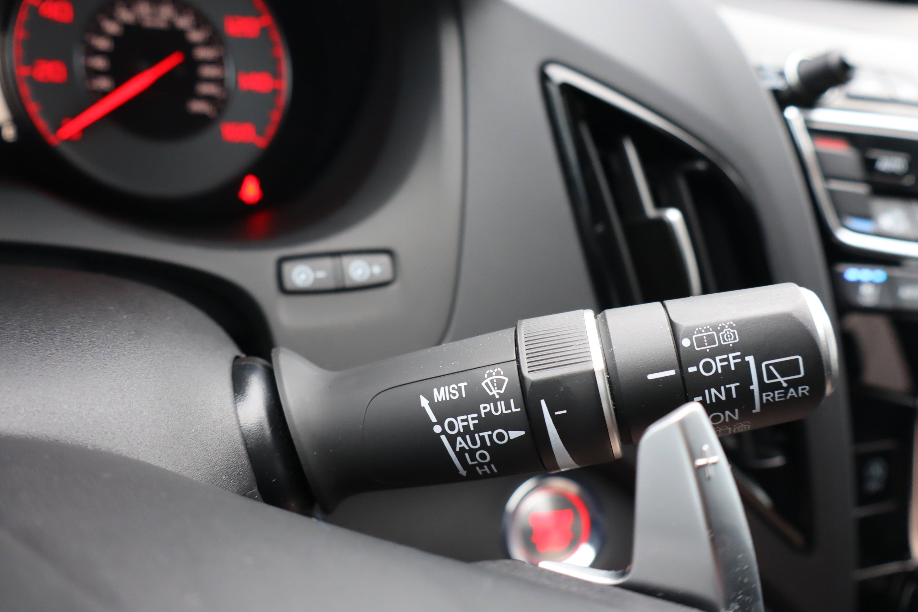 Used 2025 Acura RDX A-Spec image 25