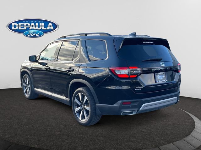 Used 2023 Honda Pilot Touring image 3