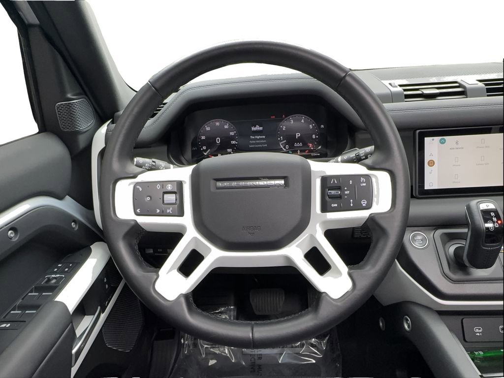 Used 2024 Land Rover Defender 110 S image 39