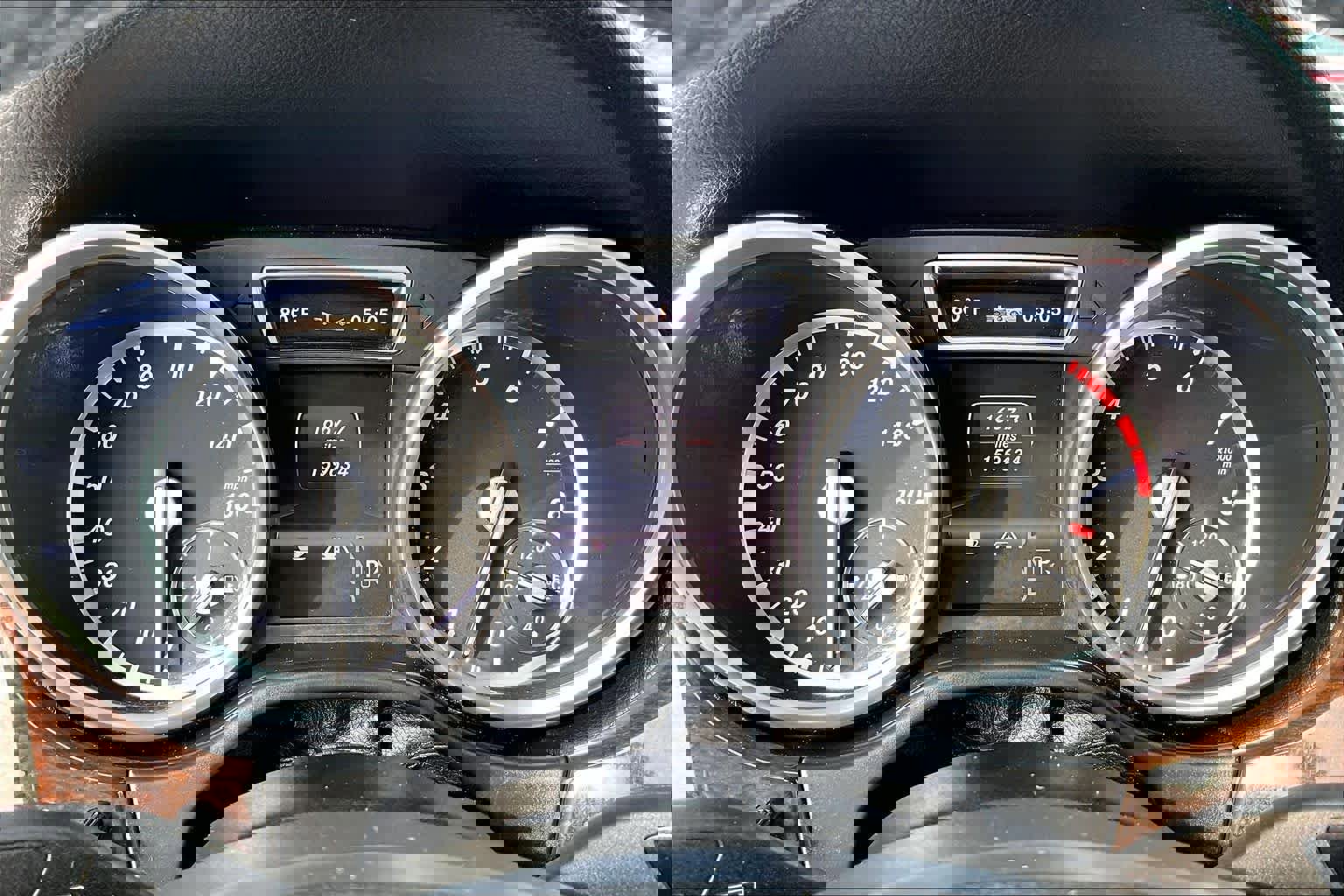 Used 2013 Mercedes-Benz ML 350 4MATIC image 25