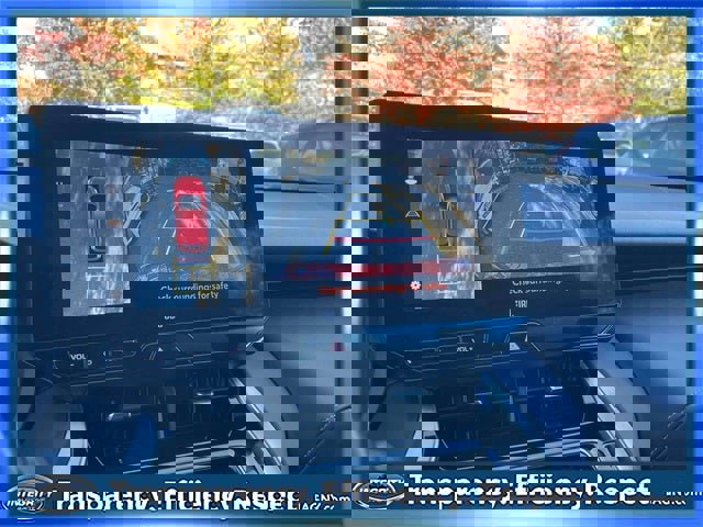 Used 2023 Toyota Venza Limited image 28