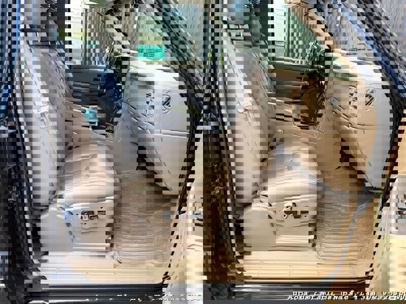 Used 2004 Chevrolet Silverado 2500 LT image 33