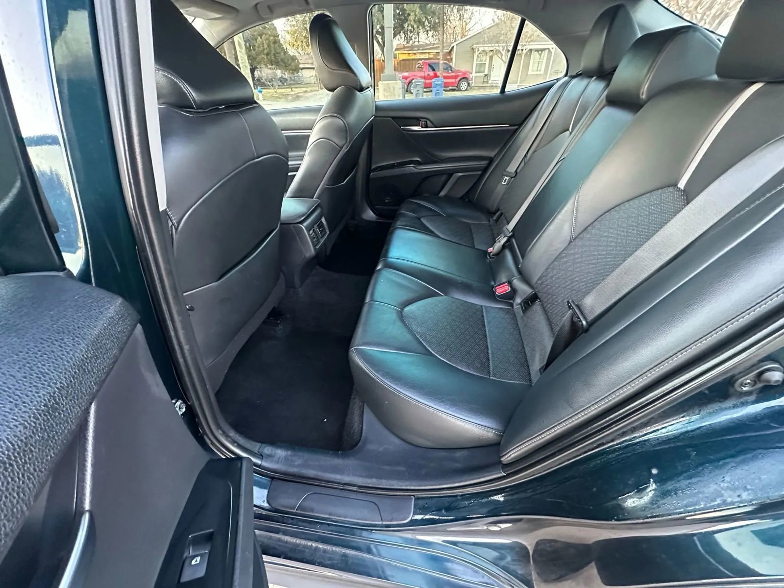 Used 2020 Toyota Camry XSE image 13