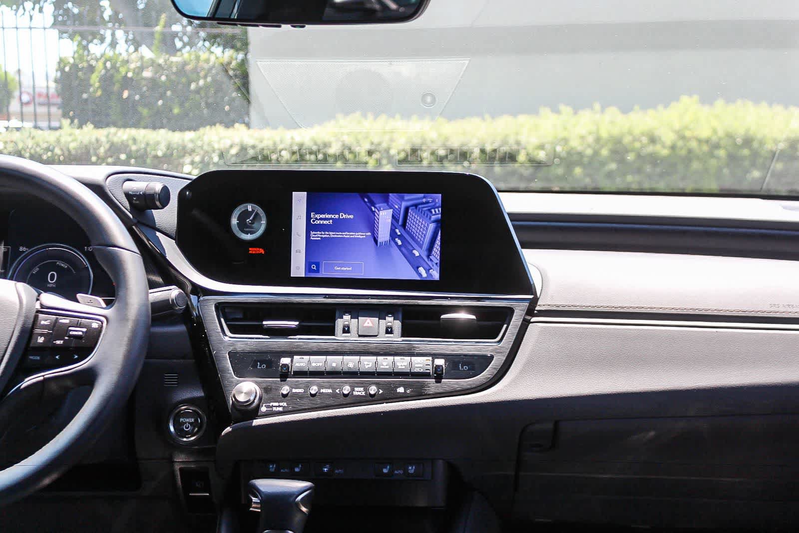 Used 2025 Lexus ES 300h w/ Premium Package FWD image 17