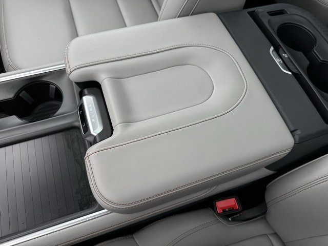 Certified 2025 Ford Expedition Max Active image 20