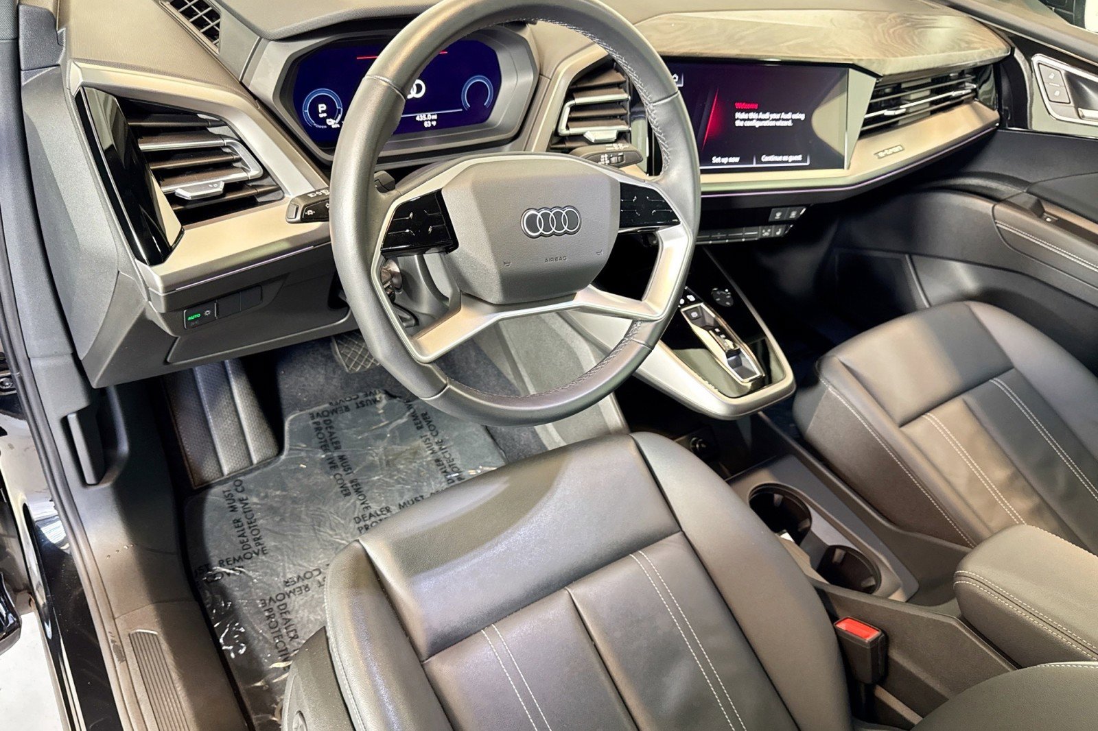 Used 2023 Audi Q4 e-tron Premium Plus w/ Premium Plus image 9