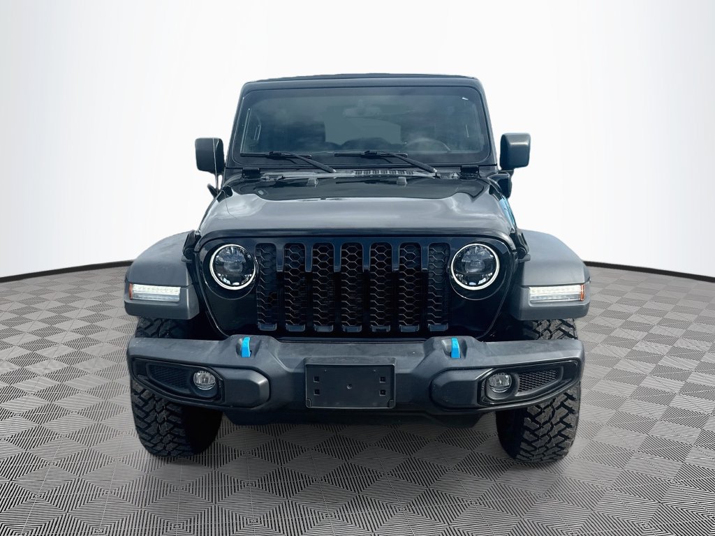 Certified 2023 Jeep Wrangler Unlimited w/ Sun & Screen Package AWD/4WD image 2