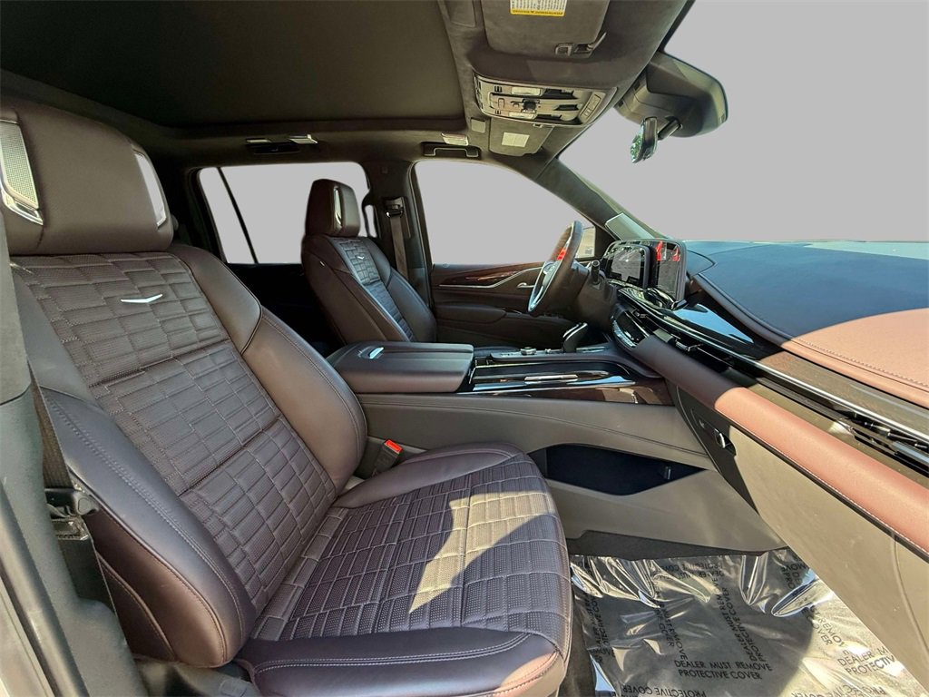 Used 2024 Cadillac Escalade ESV Sport Platinum w/ LPO, ONYX Package image 14