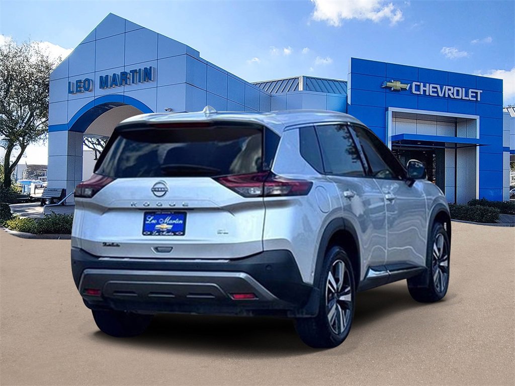 Used 2023 Nissan Rogue SL w/ SL Premium Package image 5