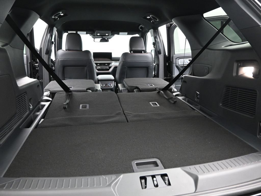 New 2026 Ford Explorer ST-Line w/ ST-Line Street Pack image 22