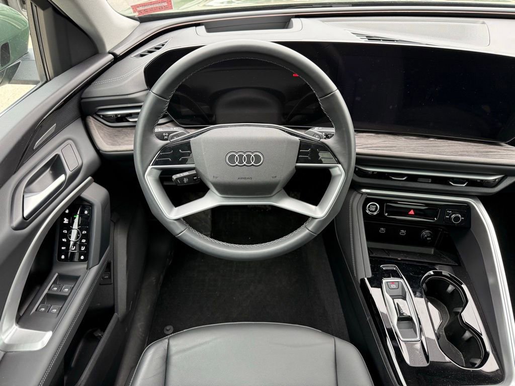 Used 2025 Audi Q5 Premium Plus w/ Premium Plus AWD/4WD image 32