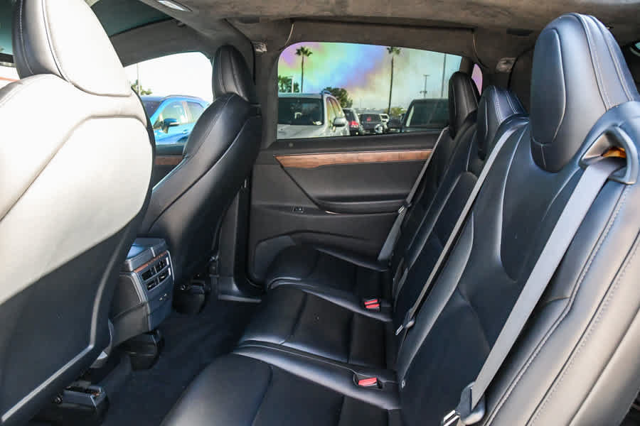 Used 2020 Tesla Model X Long Range AWD/4WD image 17
