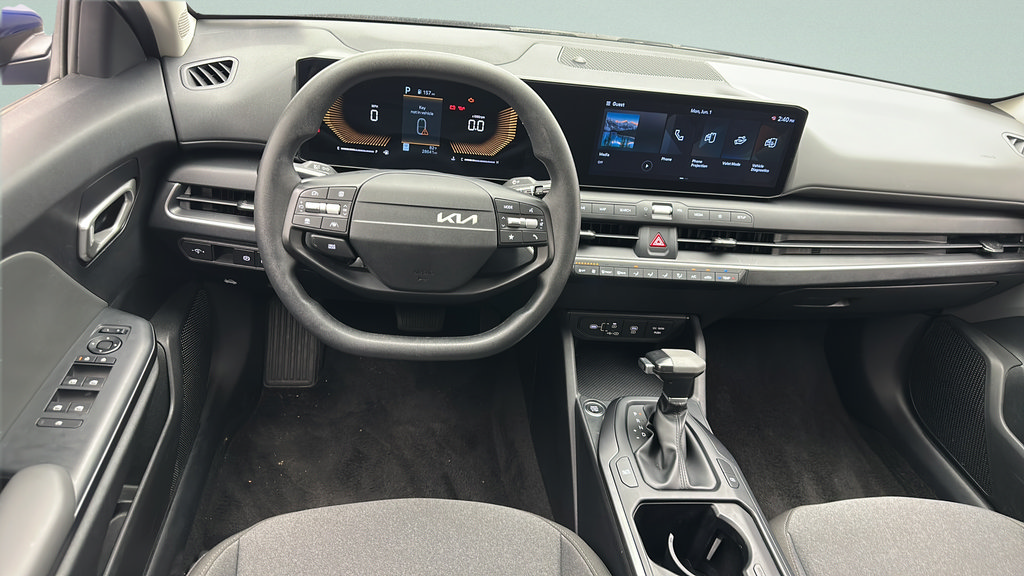 Used 2025 Kia K4 LXS FWD image 11