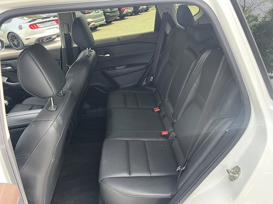 Certified 2023 Nissan Rogue SV w/ SV Premium B Package FWD image 14