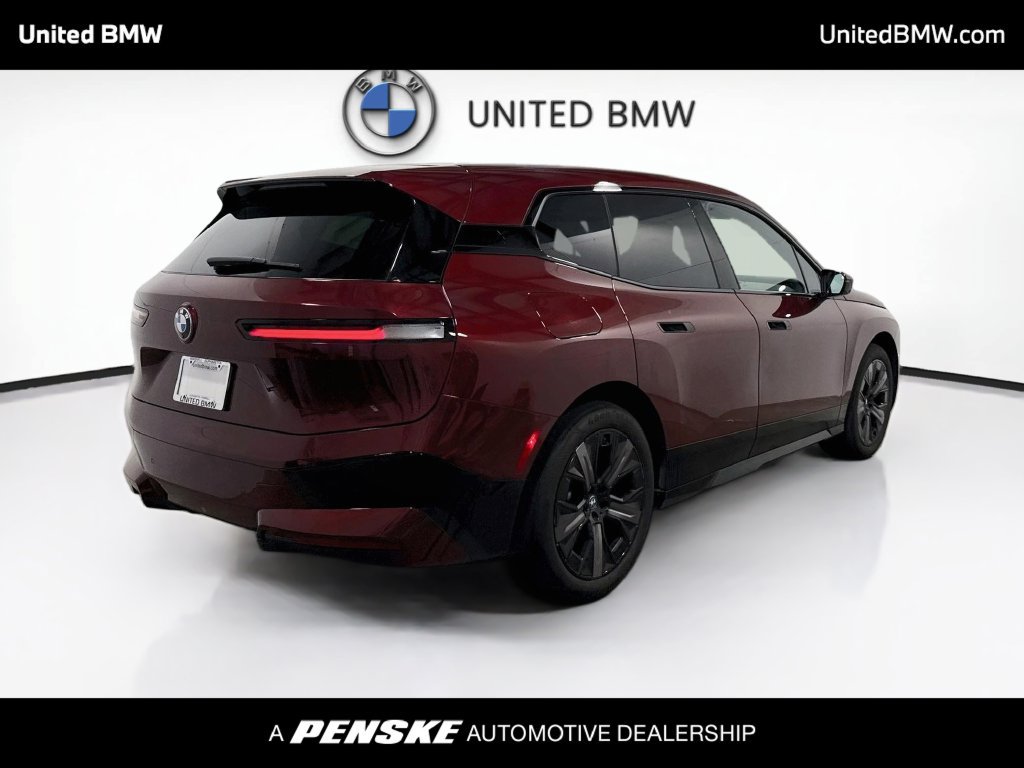 Certified 2024 BMW iX xDrive50 w/ Premium Package AWD/4WD image 5