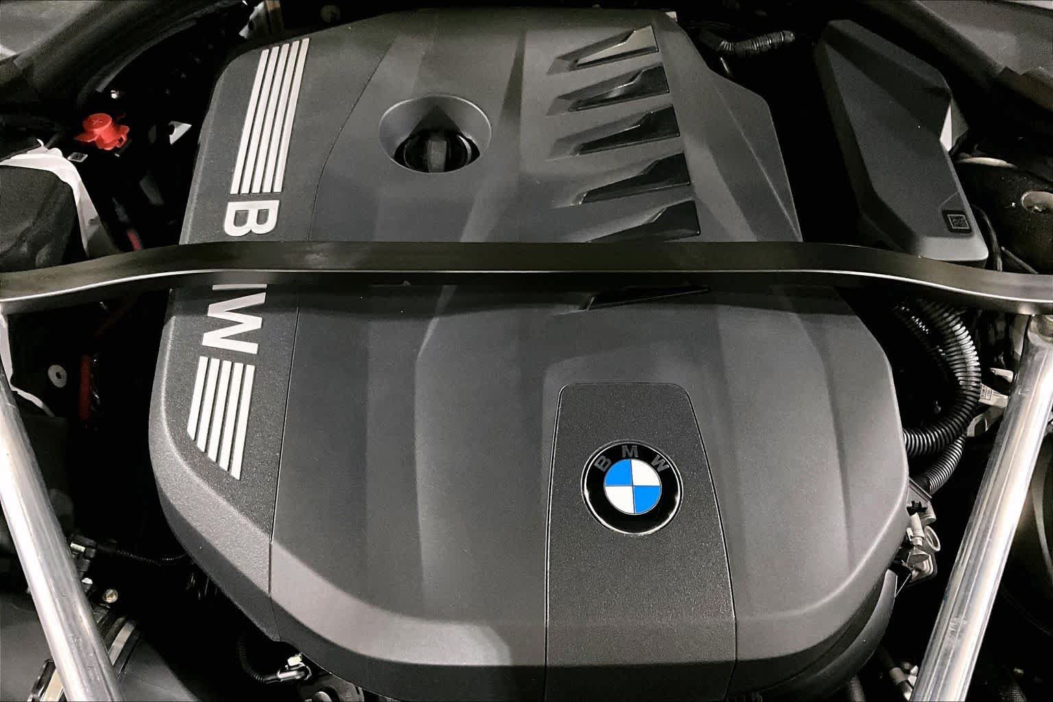 Used 2026 BMW 740i xDrive AWD/4WD image 30