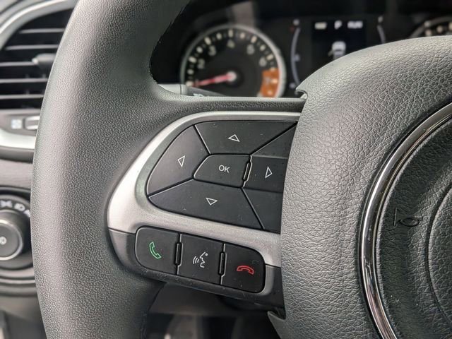 Used 2019 Jeep Renegade Latitude FWD image 16