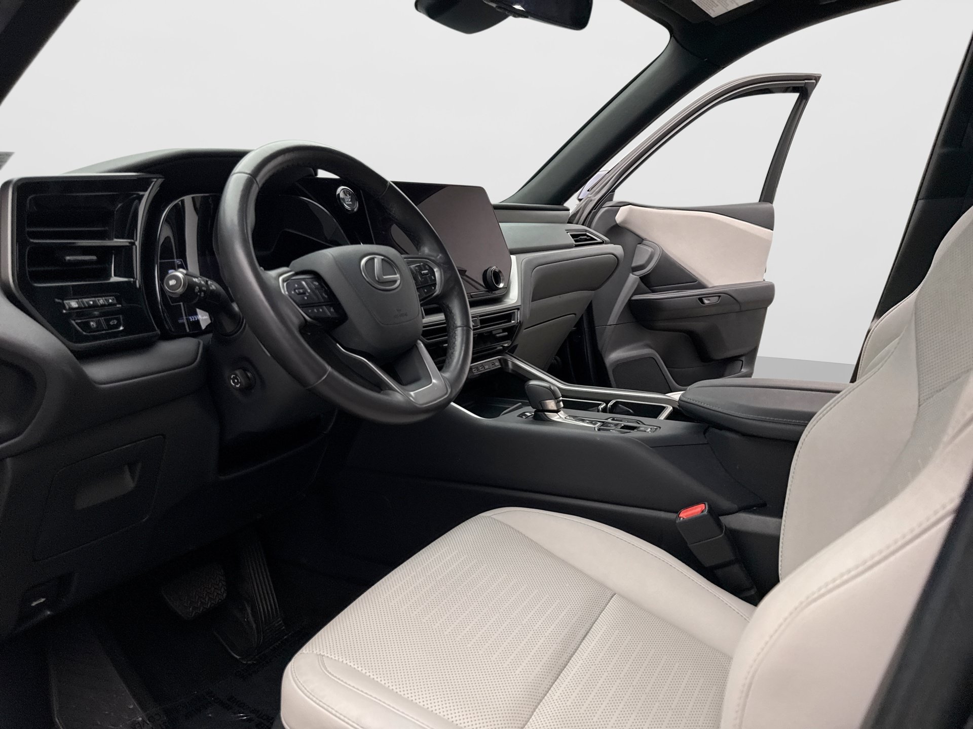 Used 2024 Lexus TX 350 FWD w/ Cold Weather Package image 12