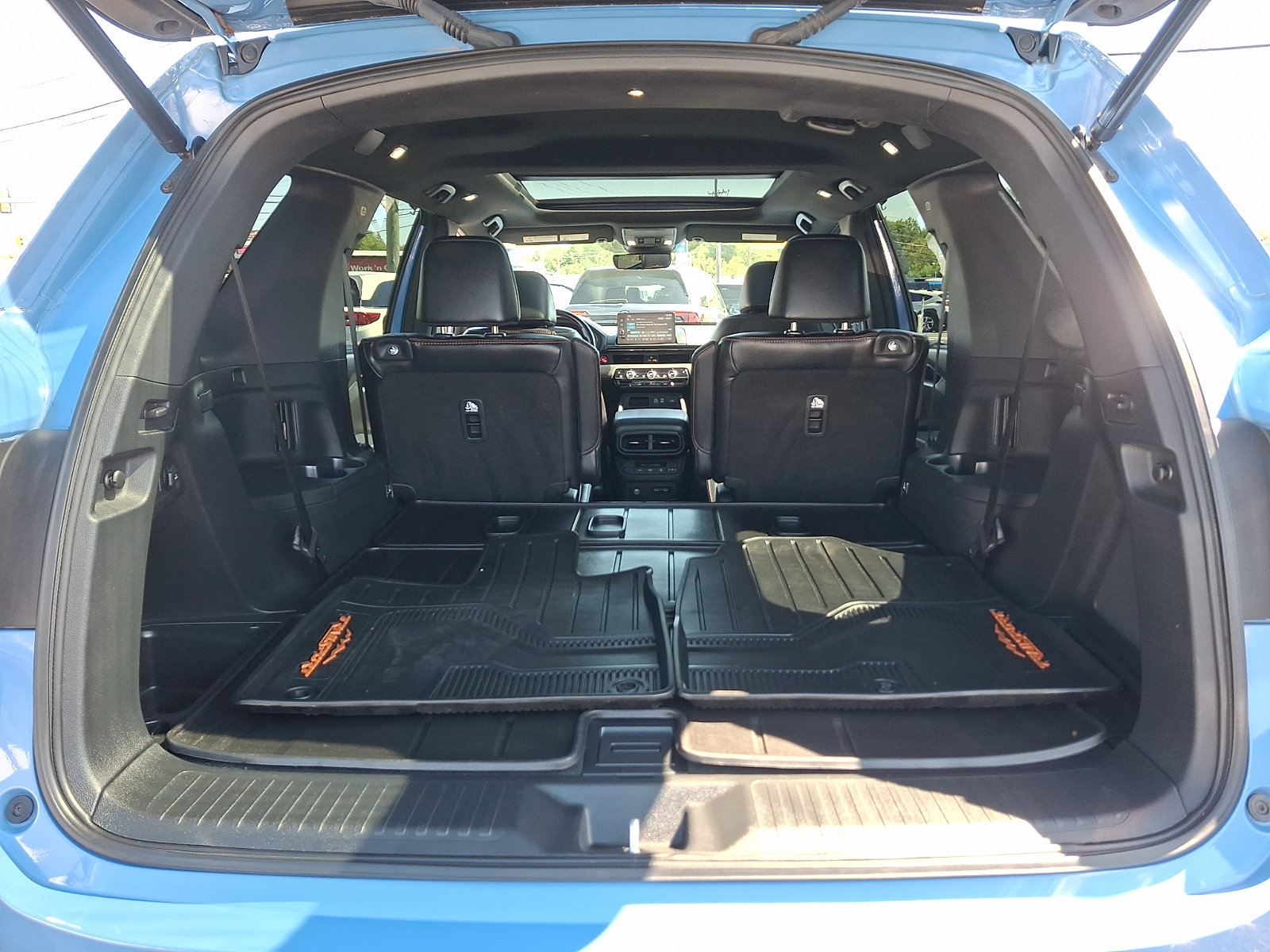 Used 2023 Honda Pilot TrailSport image 29