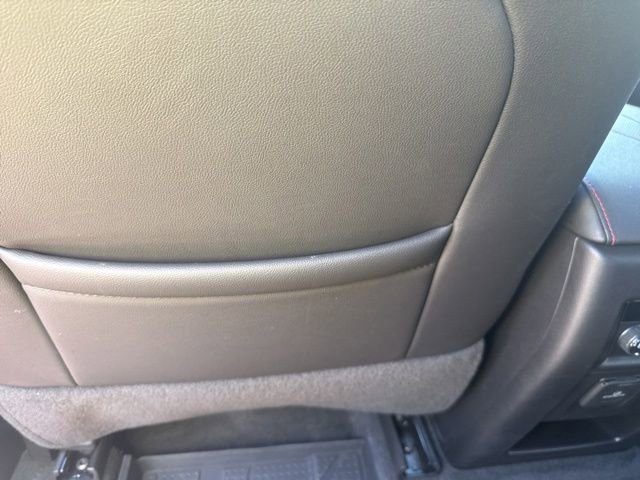 Used 2023 Chevrolet Traverse RS w/ LPO, Floor Liner Package AWD/4WD image 18