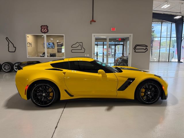 Used 2018 Chevrolet Corvette Z06 RWD image 50
