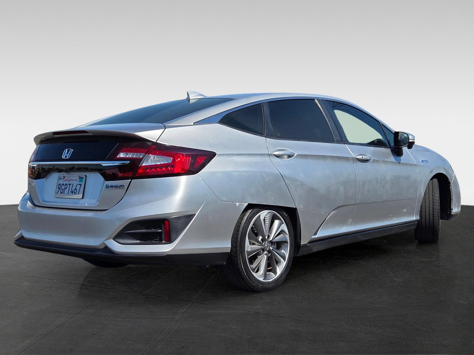 Used 2019 Honda Clarity Plug-In Hybrid image 4