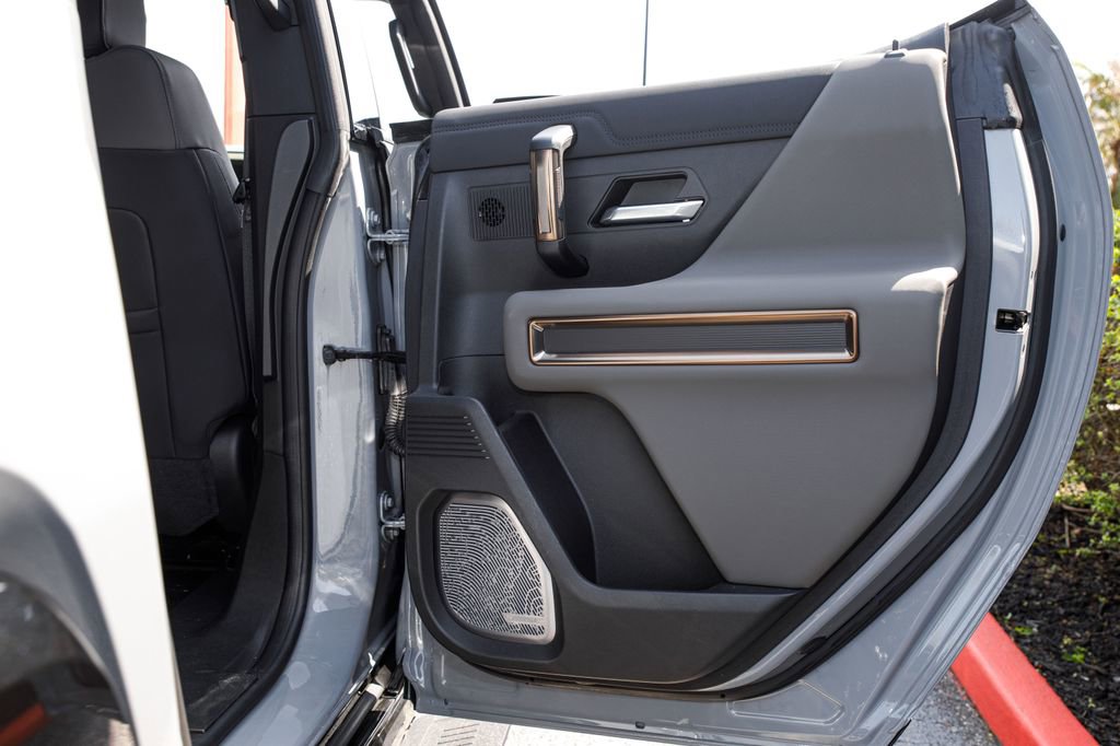 Used 2024 GMC Hummer EV 2X image 14